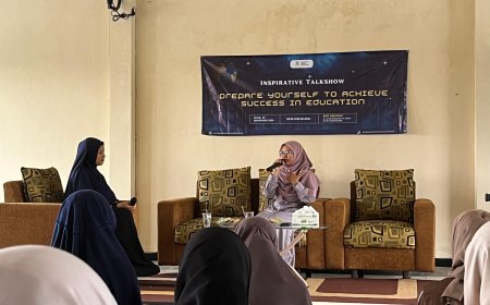 Menginspirasi!!! Talkshow  Inspiratif untuk Tingkatkan Value Mahasiswi di Bojonegoro