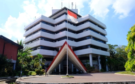 Dosen Unhas Diberhentikan dan Disanksi atas Dugaan Pelecehan Seksual terhadap Mahasiswi