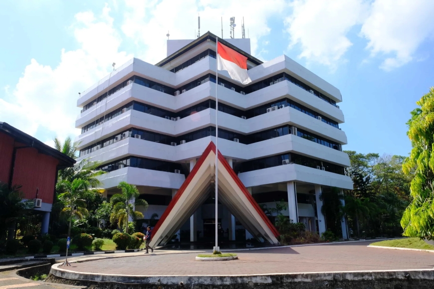 Dosen Unhas Diberhentikan dan Disanksi atas Dugaan Pelecehan Seksual terhadap Mahasiswi