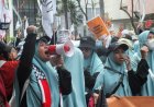 Ribuan Masyarakat Jatim Gelar Aksi Bela Palestina di Surabaya