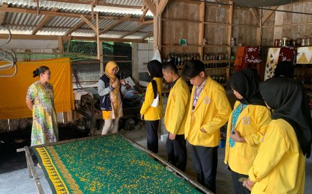 UKM P2J Unigoro Adakan Kunjungan Rumah Industri ke Pusat Batik Seto