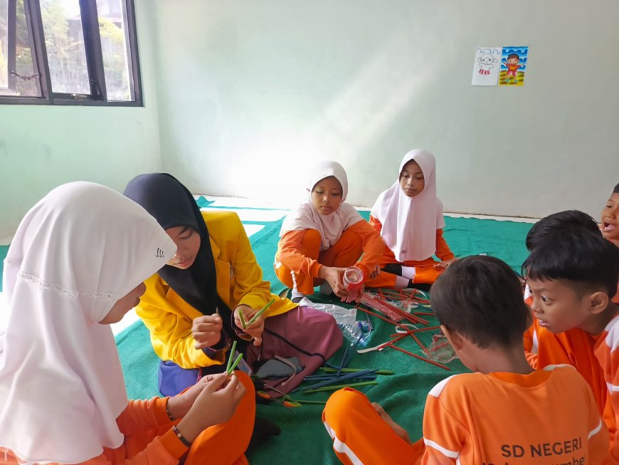 Seru dan Edukatif! Mahasiswa UKM P2J Unigoro Gelar Pengabdian di SDN II Kedungsumber