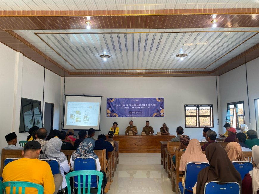 Sosialisasi Geopark Antiklin dan Makam Orang Kalang, Mahasiswa Unigoro Ajak Warga Lestarikan Warisan Lokal