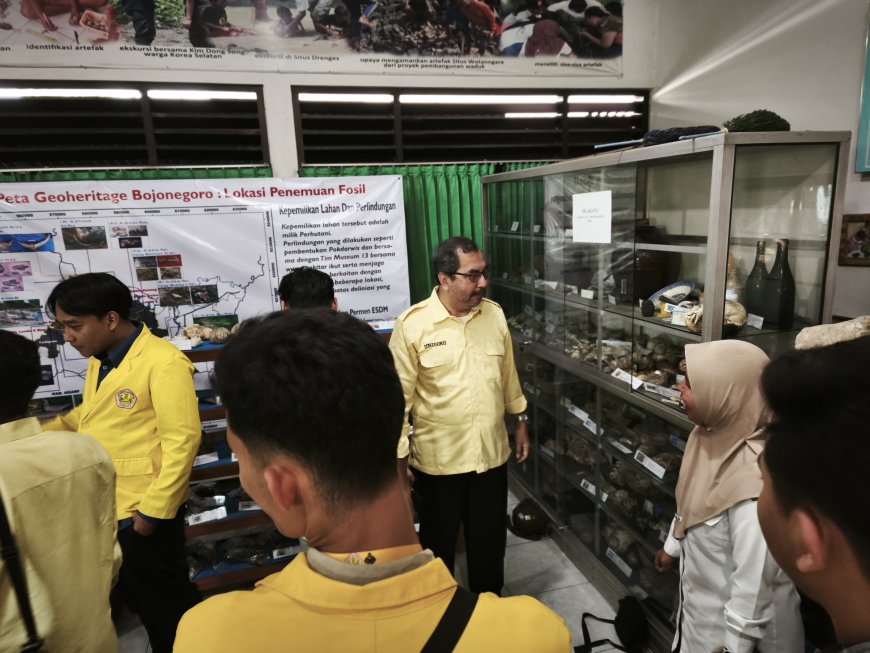 LPPM Universitas Bojonegoro Lakukan Monev Kelompok 10 KKN-TK di Museum 13 Panjunan