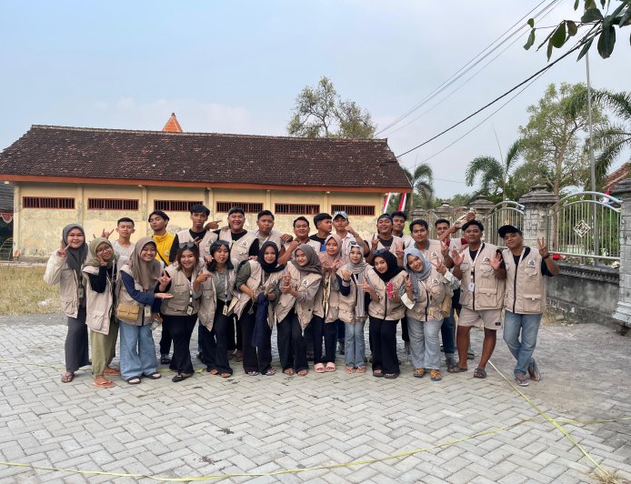 Semarak HUT RI ke-80, Mahasiswa KKN-TK Unigoro Gelar Lomba Agustusan untuk Ibu-Ibu di Desa Drenges