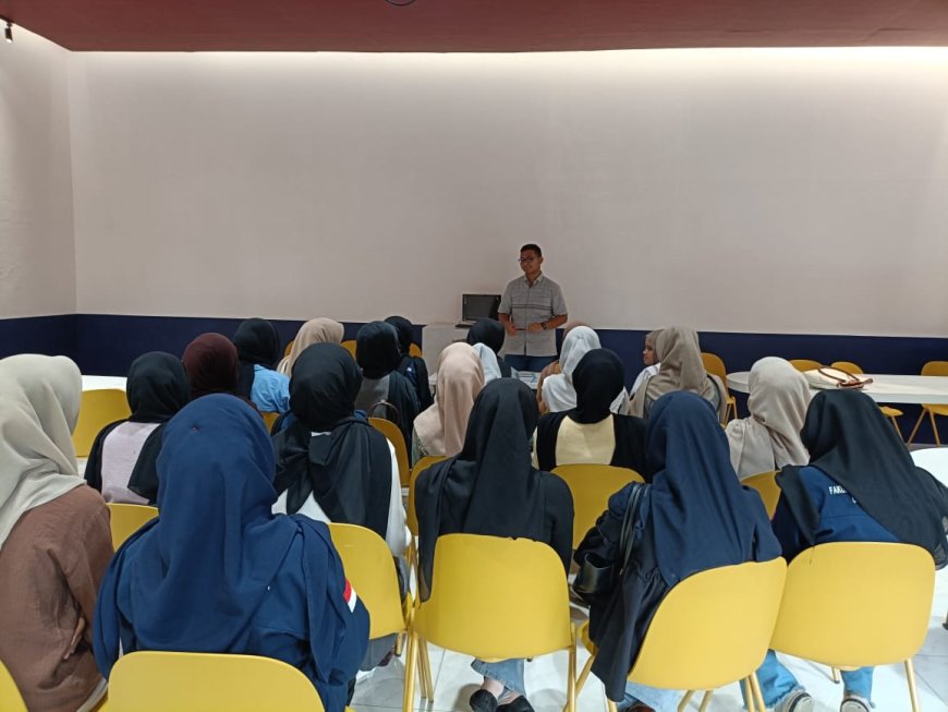 Perkuat Keahlian Komunikasi: Mahasiswa SAINSTEK Unigoro Ikuti Students Advance Program Public Speaking