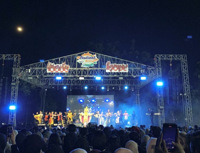 Semarak Festival Budaya Warnai Peluncuran PKKMB Universitas Bojonegoro 2026