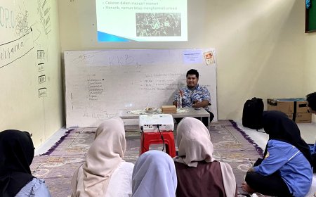 Gelar Meet Up Kelima, Divisi Jurnalistik UKM P2J Perdalam Teknik Fotografi dan Etika Wawancara