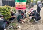 Sambut Ramadan, Warga Sumberagung dan Mahasiswa Unigoro Kompak Bersihkan Balai Desa