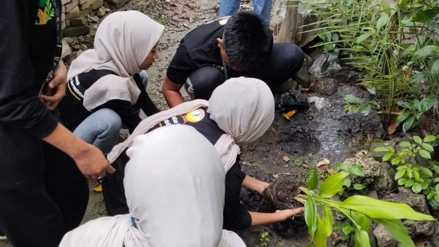 Wujudkan Apotek Hidup, Kelompok 4 PESMA UKM P2J Sasar 18 Rumah Warga Desa Sendangrejo