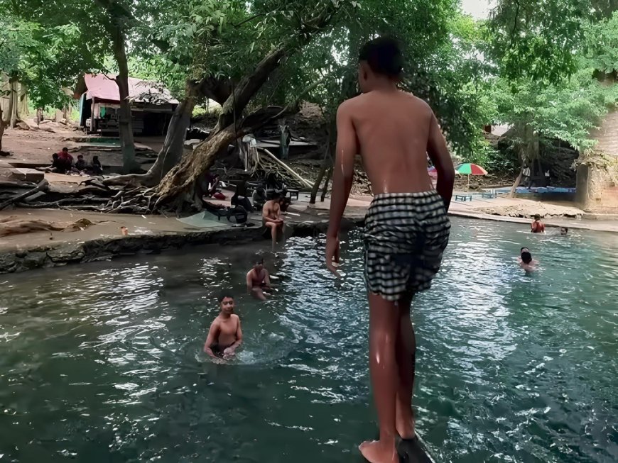 Tawa di Tepi Sungai Grogolan: Potret Anak-Anak Desa Ngunut yang Tumbuh Bersama Alam