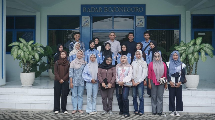 Perkuat Literasi Digital, UKM P2J Unigoro Timba Ilmu Jurnalistik di Radar Bojonegoro