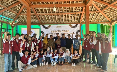 Tahan Kemarau dan Mudah Dirawat, Mahasiswa KKN-TK Unigoro Mengenalkan Potensi Tanaman Okra di Desa Gamongan