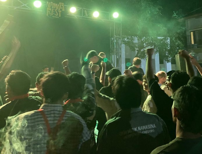 Irama Kebersamaan di Nawa Fest 2026: UKM Musik Unigoro Padukan Seni dan Bazar UMKM
