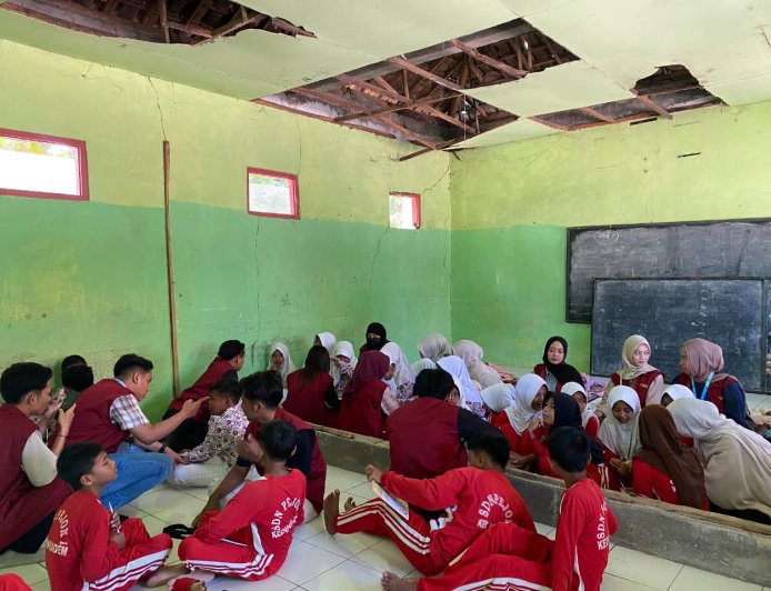 Ciptakan Sekolah Aman dan Nyaman, KKN-TK 03 UNIGORO Gelar Sosialisasi Anti-Bullying di SD Negeri Pejok 1
