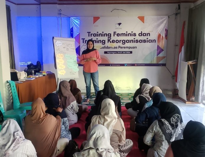 Merobek Sekat Ketimpangan: Solidaritas Perempuan Bojonegoro Tempa Kader Lewat Training Feminis dan Keorganisasian