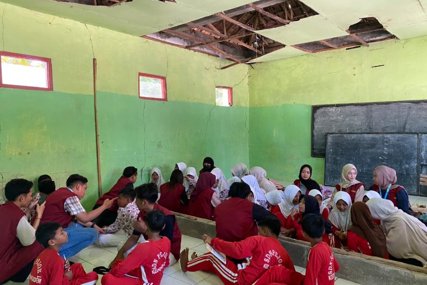 Ciptakan Sekolah Aman dan Nyaman, KKN-TK 03 UNIGORO Gelar Sosialisasi Anti-Bullying di SD Negeri Pejok 1
