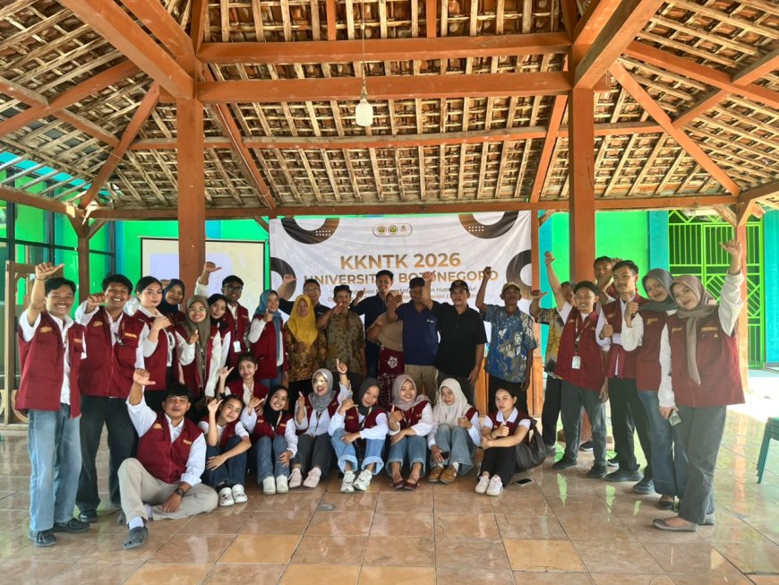 Tahan Kemarau dan Mudah Dirawat, Mahasiswa KKN-TK Unigoro Mengenalkan Potensi Tanaman Okra di Desa Gamongan